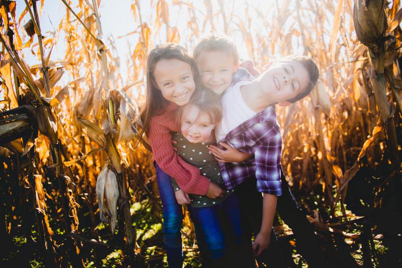 kids in corn maze