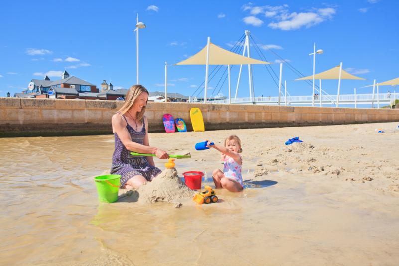 Dolphin Quay Beach, Mandurah