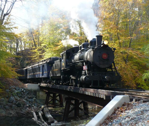 An old steam train takes travelers through Delaware's Red Clay Valley