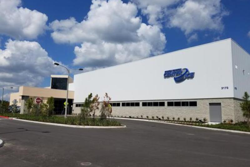 SWEETHEART ICE-SKATE, a 1-Hour Skating Special on Valentine's Day (3 time slots)