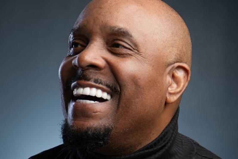 Arnez J.