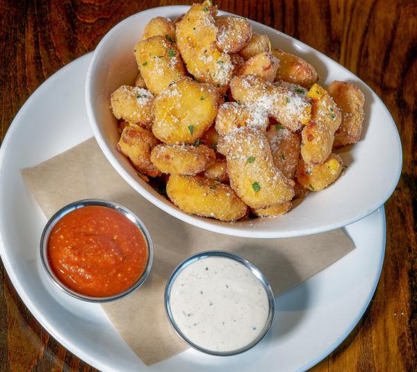 Cheese curds at 1919 Kitchen + Tap