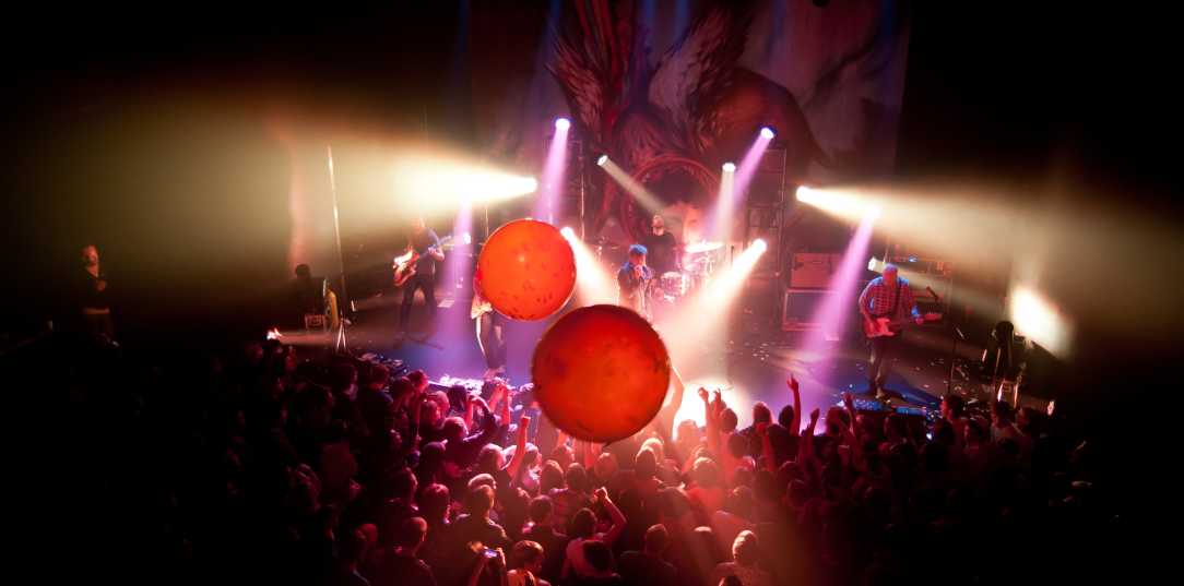 25 Places To See Live Music In Omaha Music Halls Bars Taverns