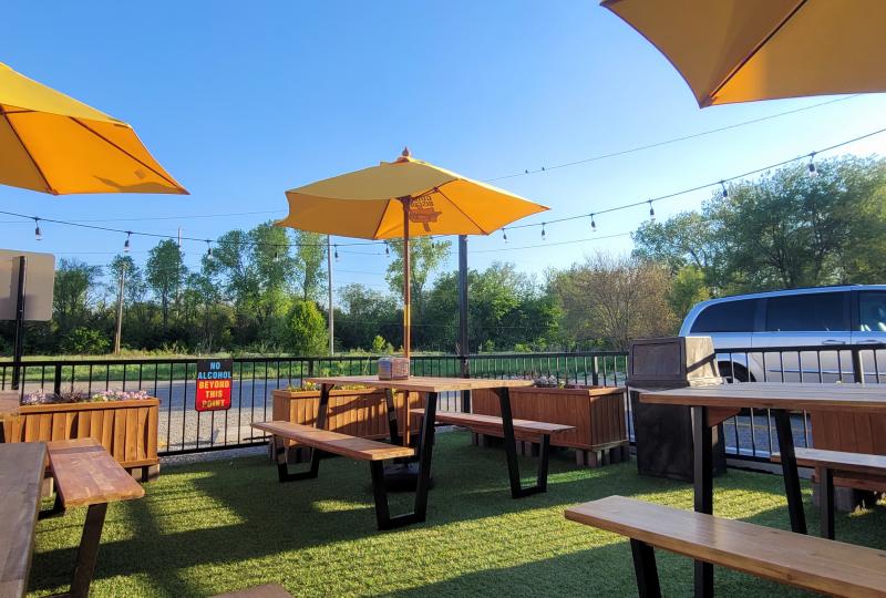 Discover Patio And Outdoor Seating Options In Manhattan
