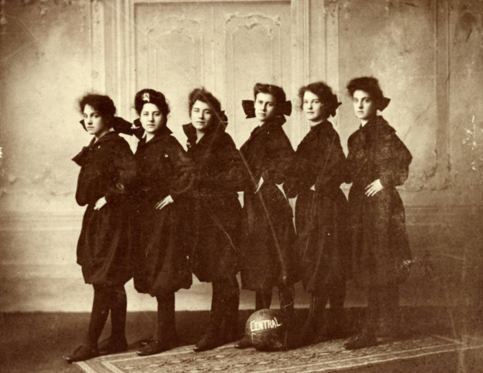 1897 Women's Basketball