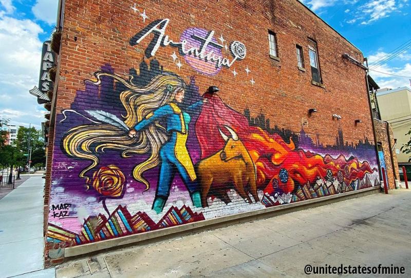 https://assets.simpleviewinc.com/simpleview/image/upload/c_fill,h_542,q_75,w_800/v1/clients/annarbor/Avalon_Mural_Downtown_Ann_Arbor_9a36e856-56dd-4615-a7dc-c1f39a8fb5f3.jpg