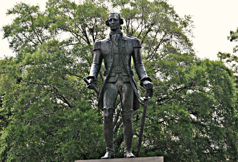 LaFayette-Statue-61