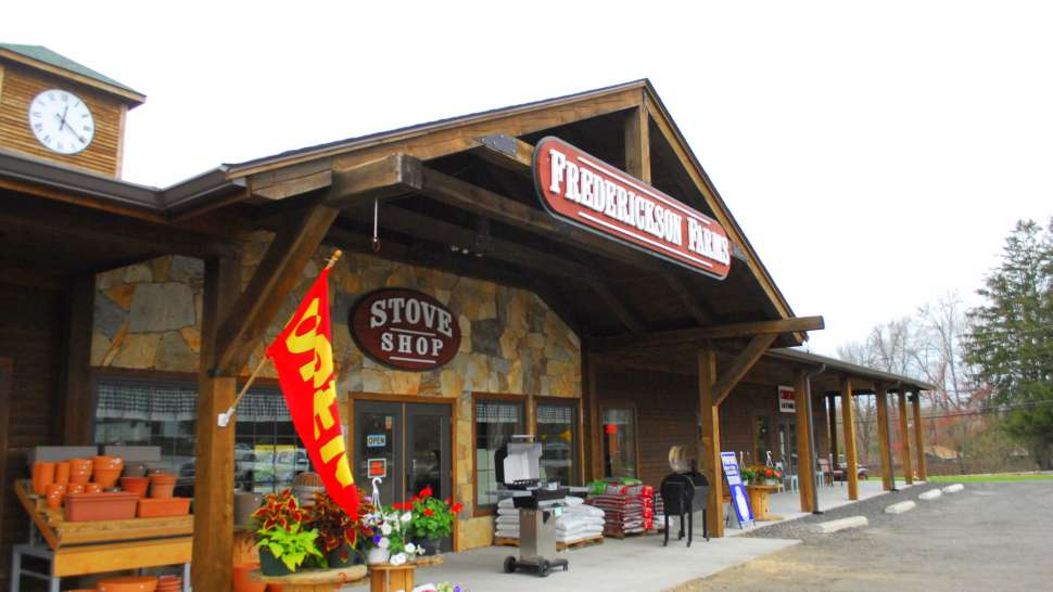 Frederickson Farmstand Cafe