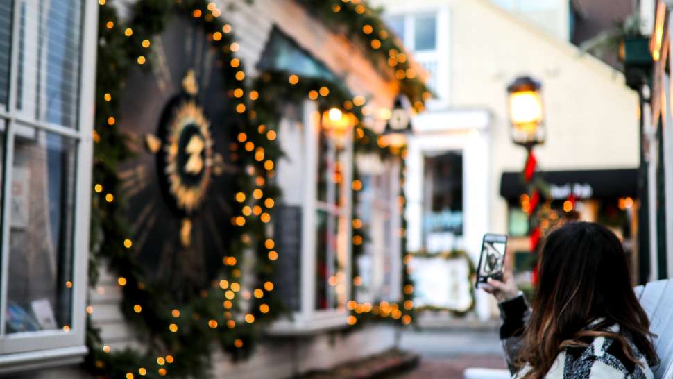 Downtown_Wharfs_at_Christmas_1_-Newport