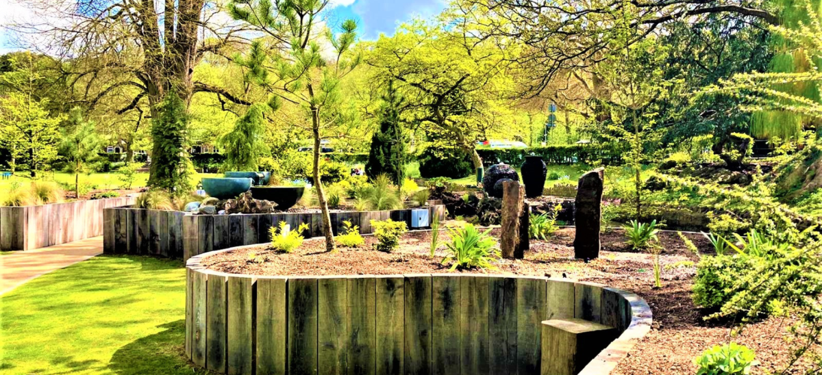 water feature at pageant gardens, sherborne