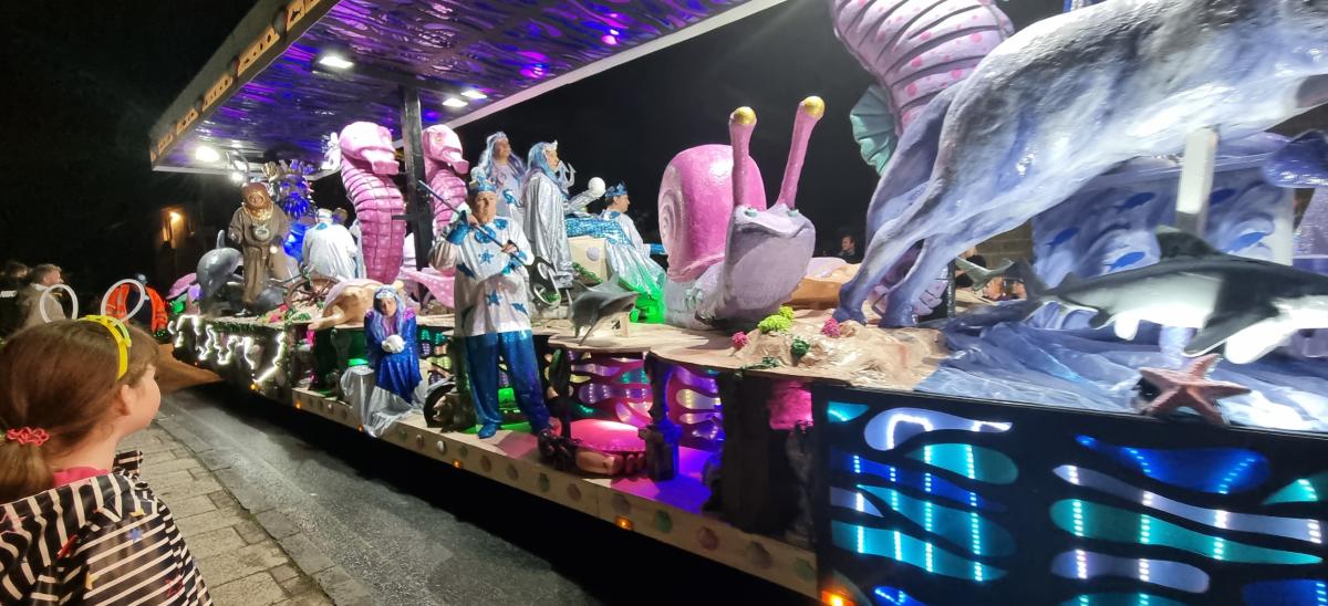 Shaftesbury Carnival illuminated procession in Dorset