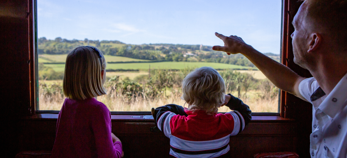 Swanage Railway journeys through the countryside