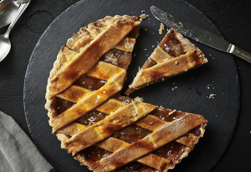 Cut up molasses pie