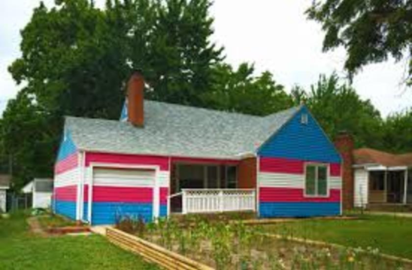 Mott/ transgender house