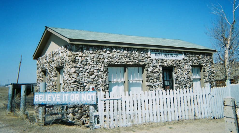 Fossil-Cabin