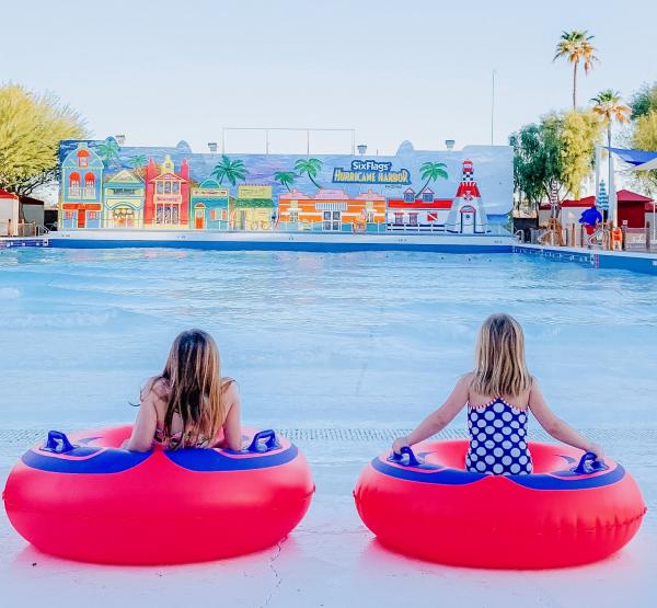 Hurricane Harbor Women on Floats