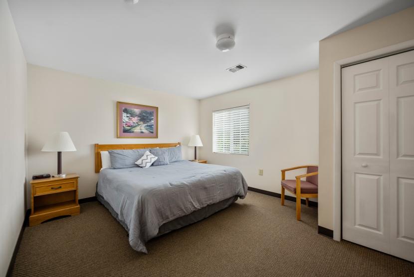 Affordable Suites Bedroom