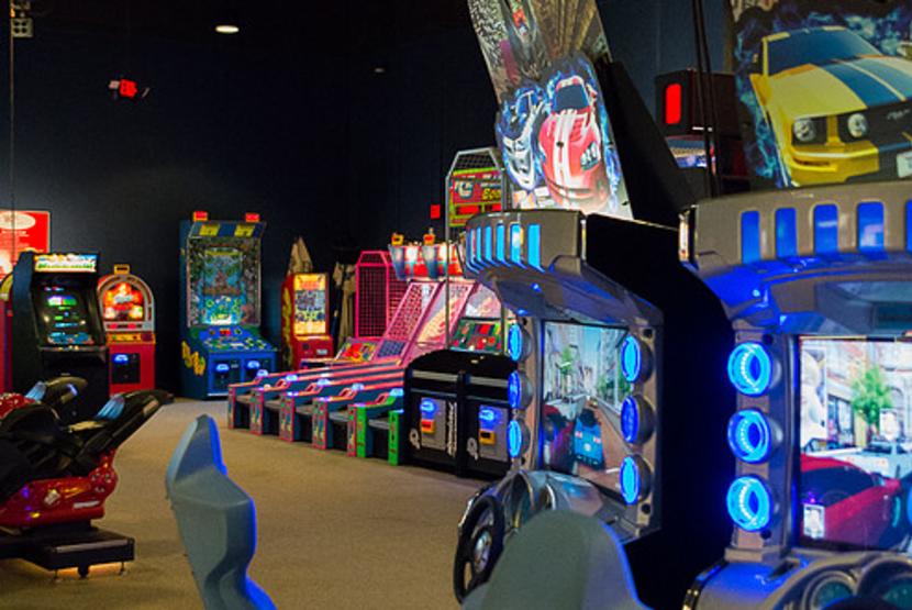 Bo's Family Entertainment Arcade