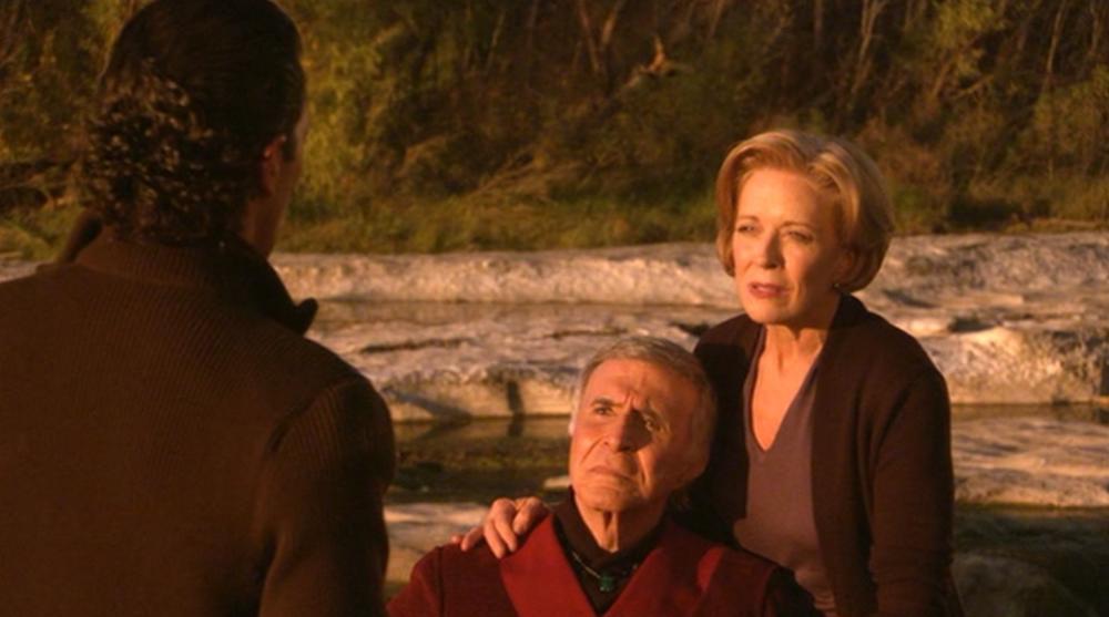 Spy Kids 2 screengrab showing grandparents Helga and Valentin talking to Gregorio on the Island