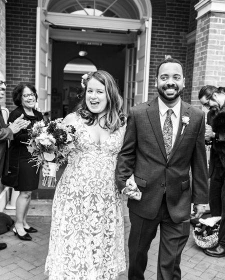 A happy couple elopes at the Annapolis Courthouse