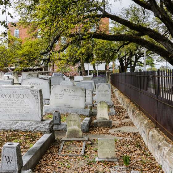 Gates of Prayer Cemetery