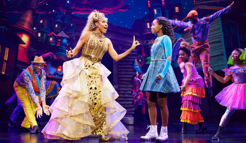 THE WIZ.Deborah Cox as Glinda & Nichelle Lewis as Dorothy in "He's The Wiz"