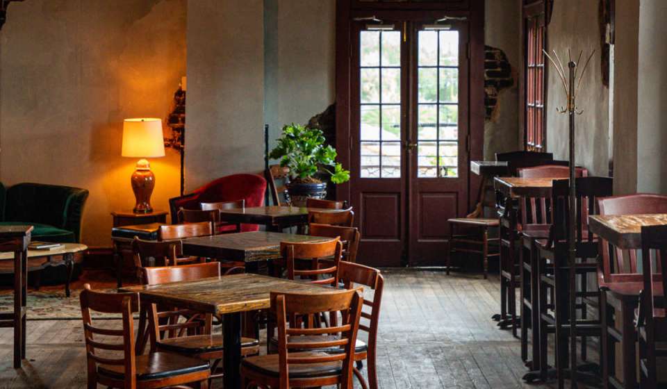 Anna's - Upstairs