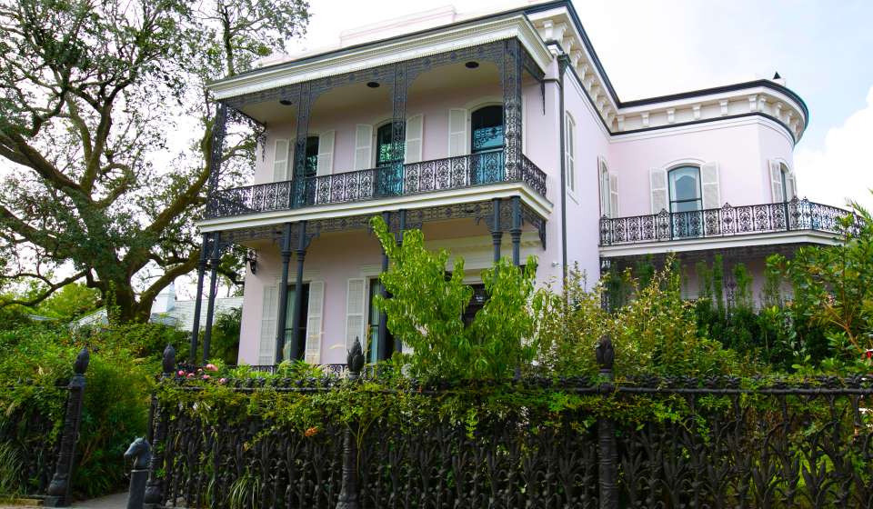 Colonel Short's Villa, también llamada Cornstalk Fence Mansion