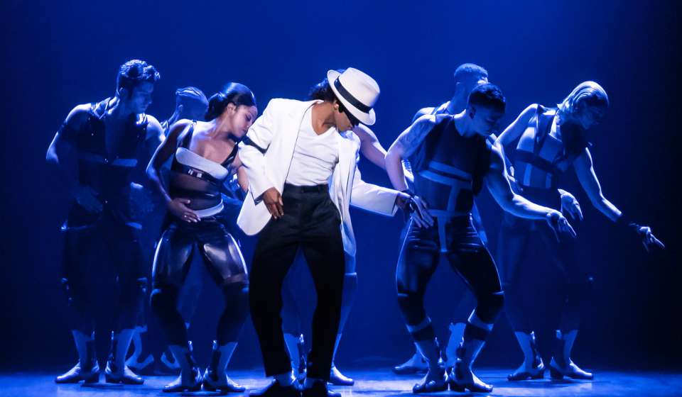 Roman Banks as ‘MJ’ and the cast of the First National Tour of MJ