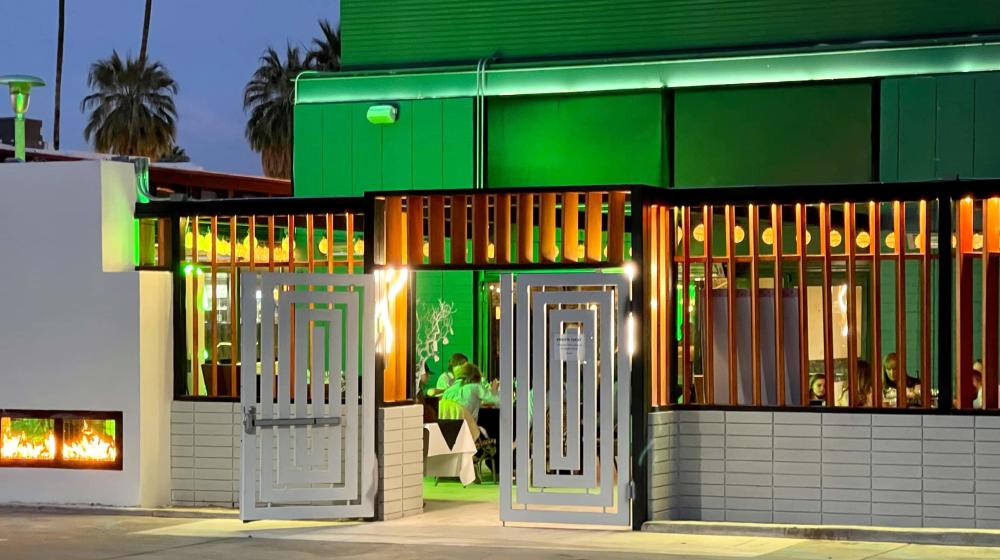 Kaiser Grille Patio Entry