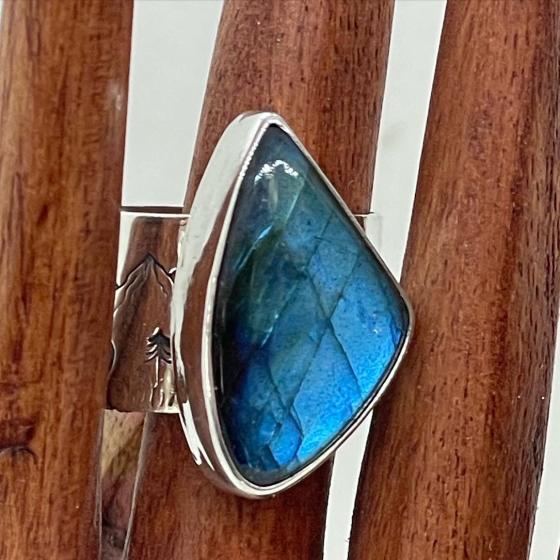 Handmade Labradorite Ring