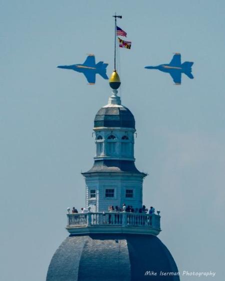 2 Blue angels round the Maryland State House Dome