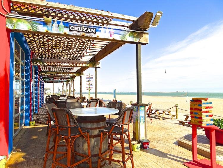 5 Great Beach Bars - Fajitaville