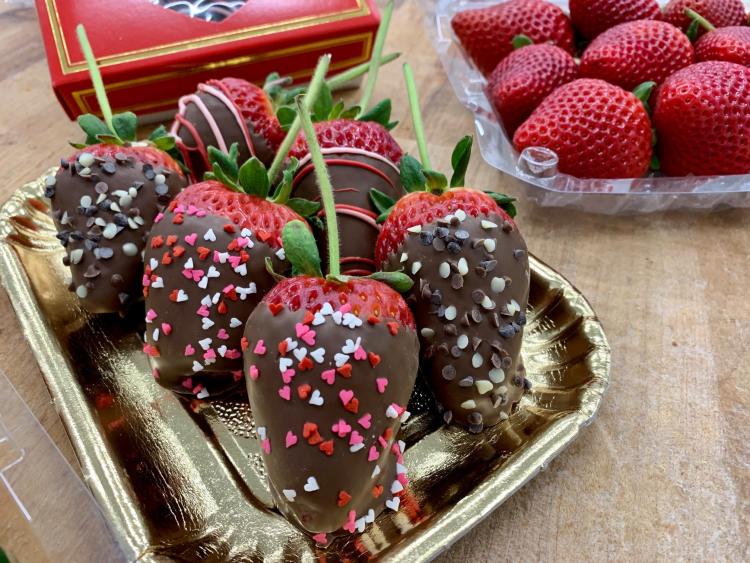 Chocolate-covered strawberries make the perfect Valentine's Day treat