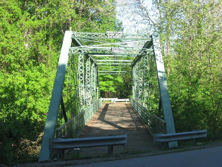 Hendricks County Bridge 178 (Twin Bridges) in Danville. (Credit: Nyttend / Wikimedia Commons)