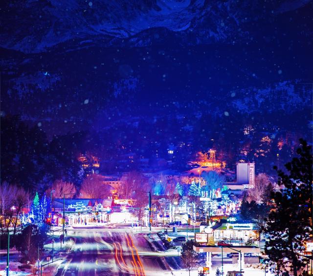 Book Your Holiday Party at the Holiday Inn Estes Park