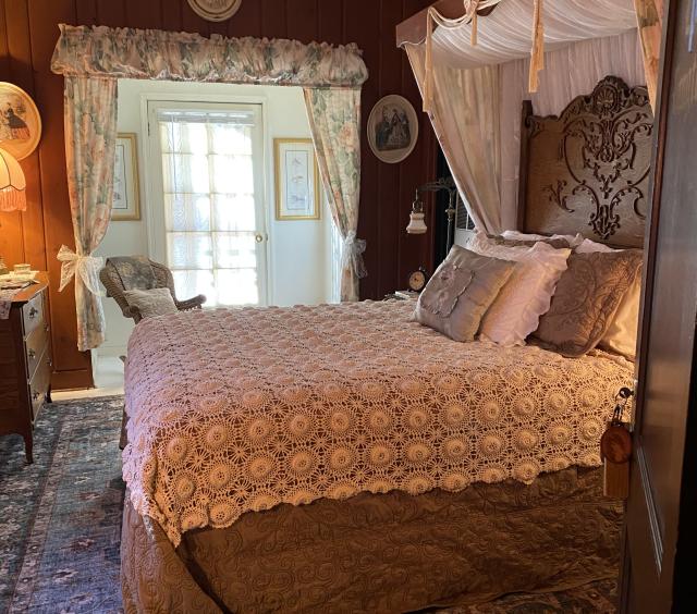 Room -  Lillie Langtry.jpg