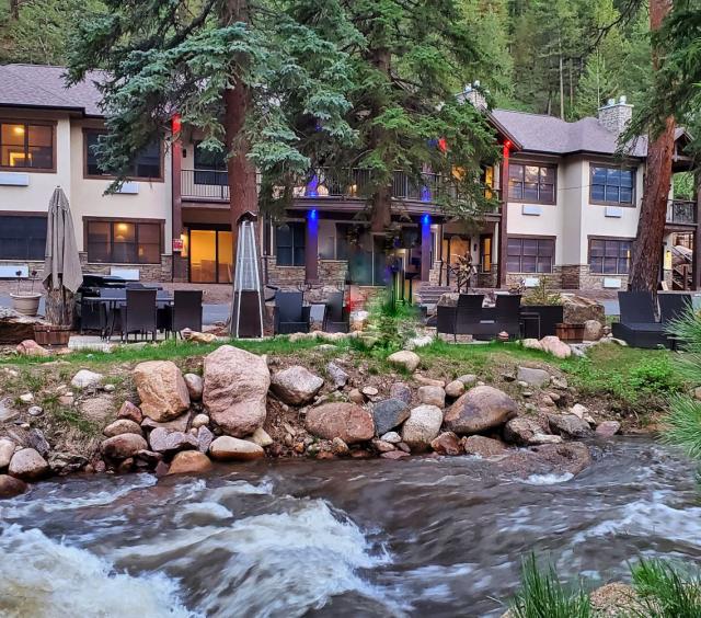 Stream Suites