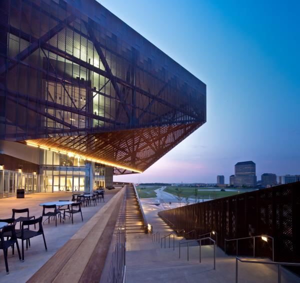 Irving Convention Center’s Outdoor Patio