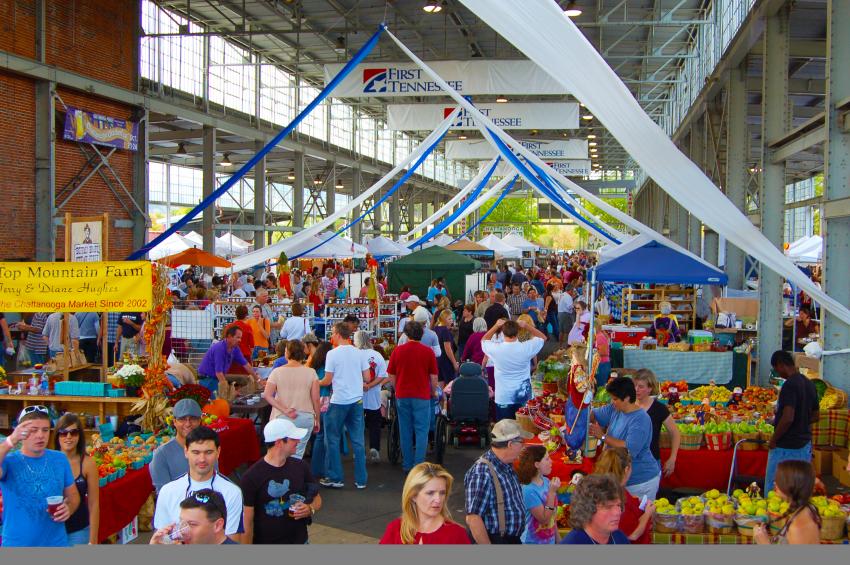 Chattanooga Market in the summer