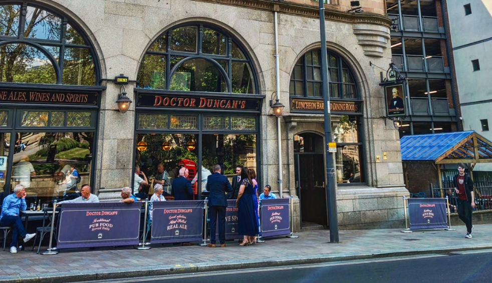 Doctor Duncans pub Exterior