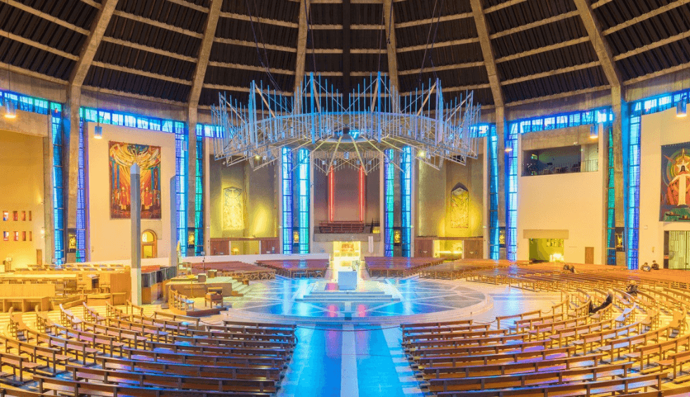 Inside the Metropolitan Cathedral
