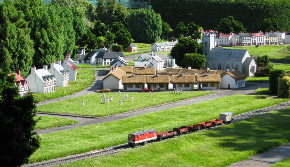 MMinuture Railway in Southport