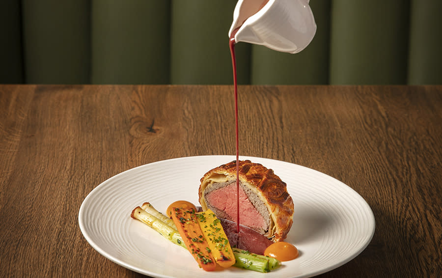 Festive dining at Tewkesbury Park