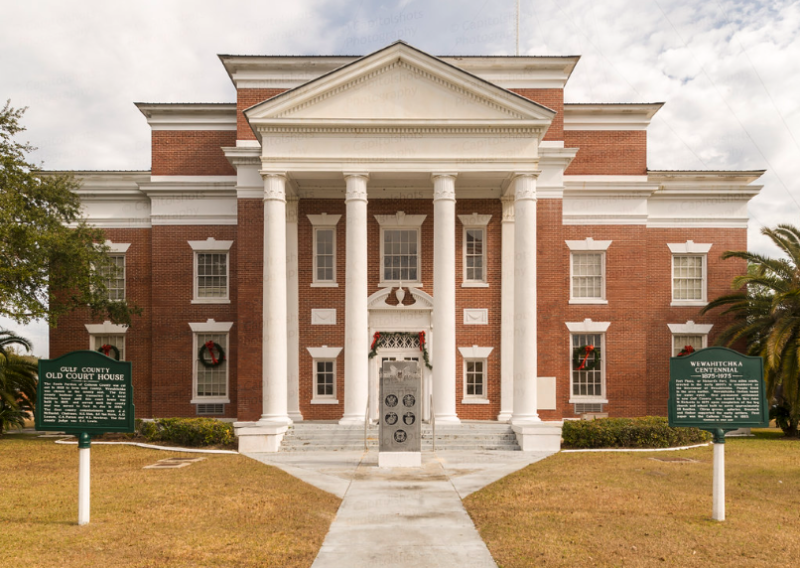 Old Courthouse in Wewahitchka FL