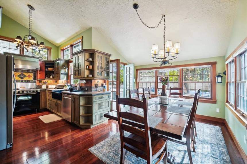 High Jinks dining room and kitchen