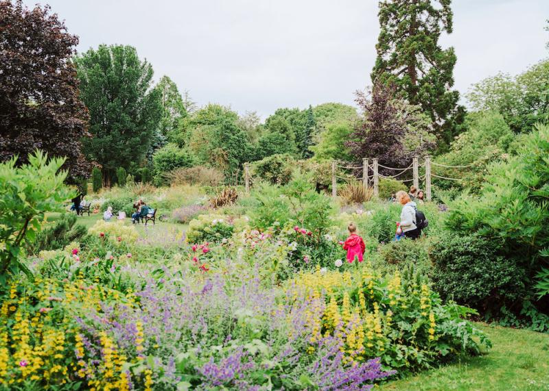 Bishop's Palace Gardens, Chichester