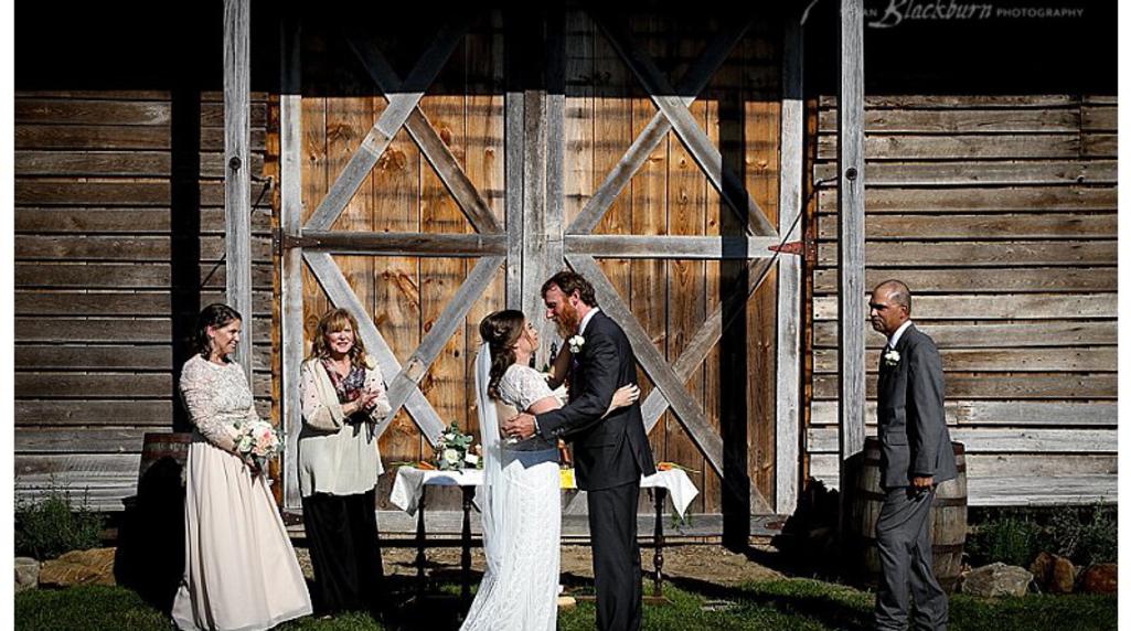 7 Things To Consider When Planning A Destination Wedding In Saratoga