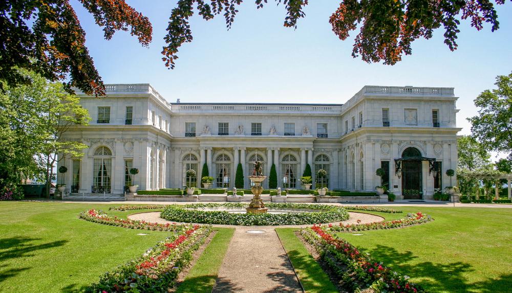 Newport RI Hotels, Things to Do, Events, Dining & Vacation Guide