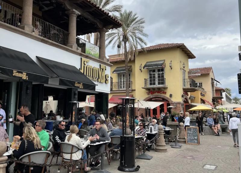 Exterior of JimmyBs Reastaurant in Palm Springs